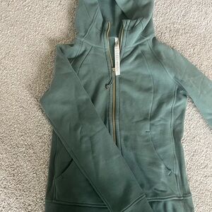Lululemon Full Zip scuba hoodie. Size 6.